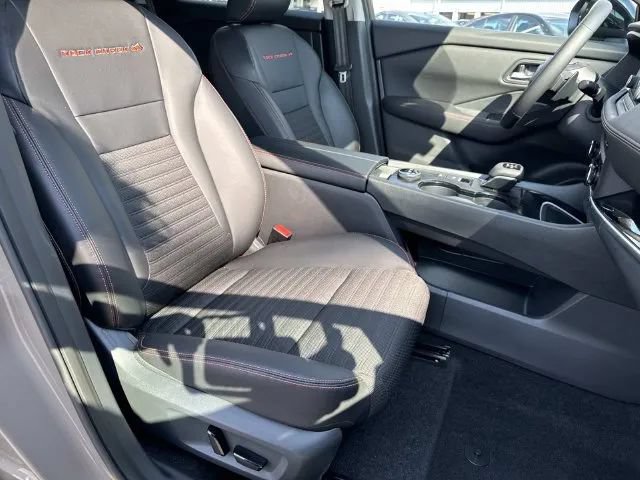 Used 2026 Nissan Rogue SV w/ Rock Creek Premium Package AWD/4WD image 27