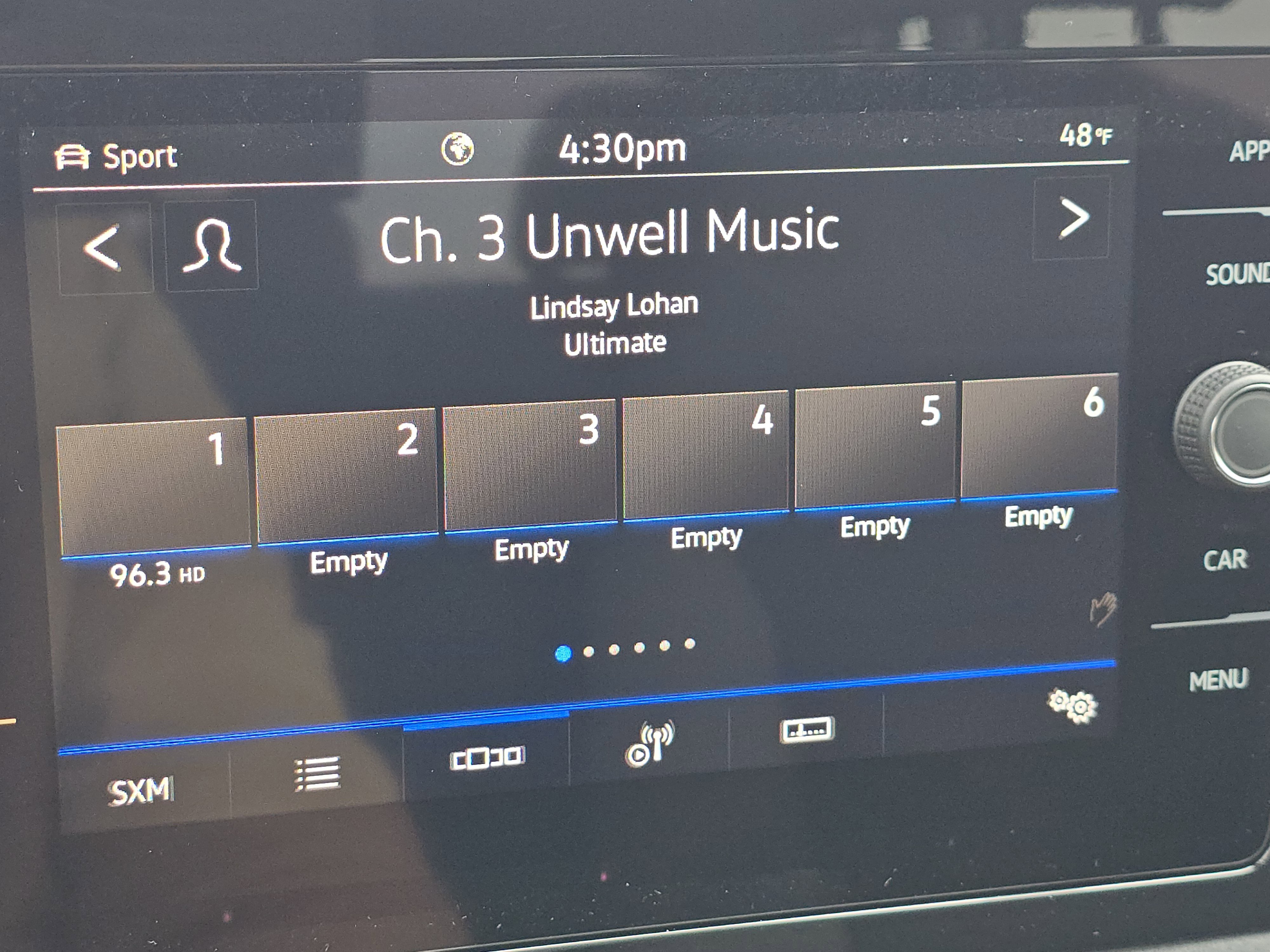 New 2025 Volkswagen Taos SE image 15