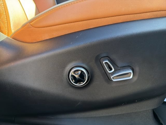 Used 2022 Chrysler Pacifica Pinnacle FWD image 37