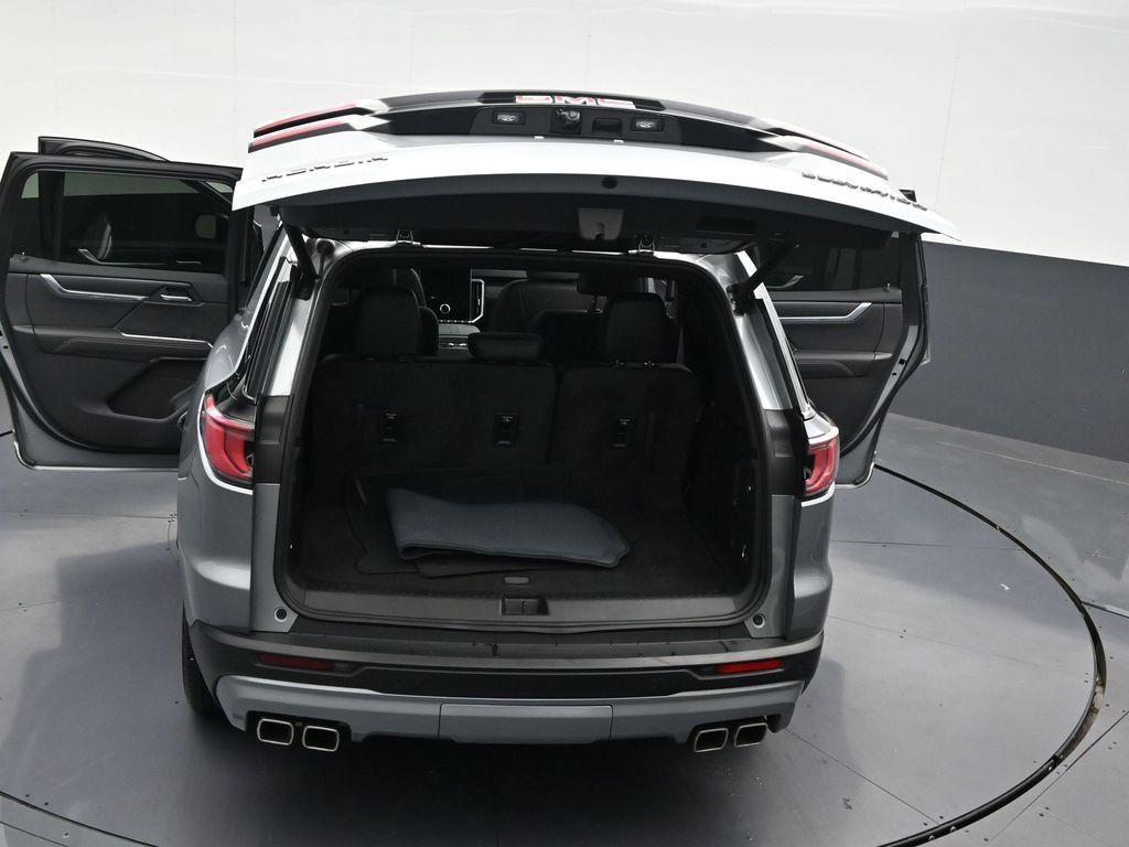 Used 2024 GMC Acadia Elevation w/ Luxury Package FWD image 40