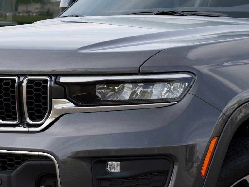 New 2025 Jeep Grand Cherokee Overland w/ Luxury Tech Group IV image 10
