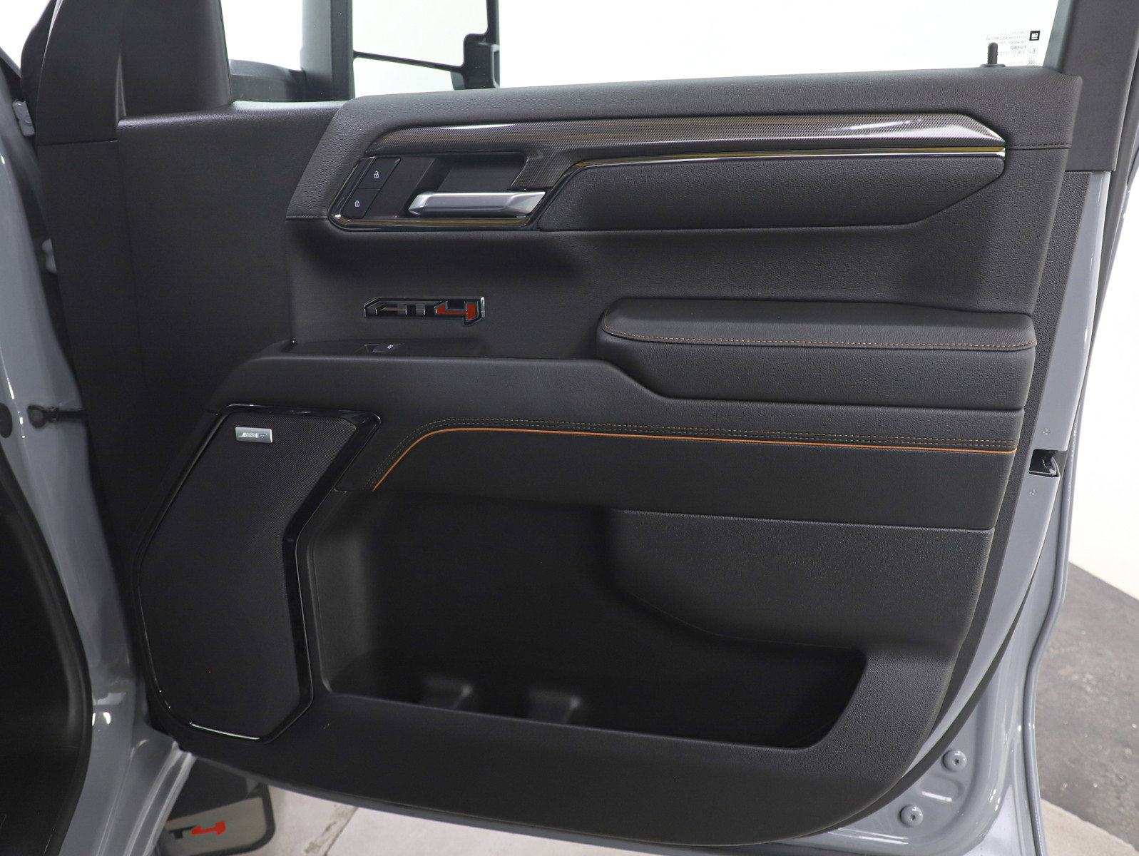 Used 2024 GMC Sierra 1500 AT4 image 13