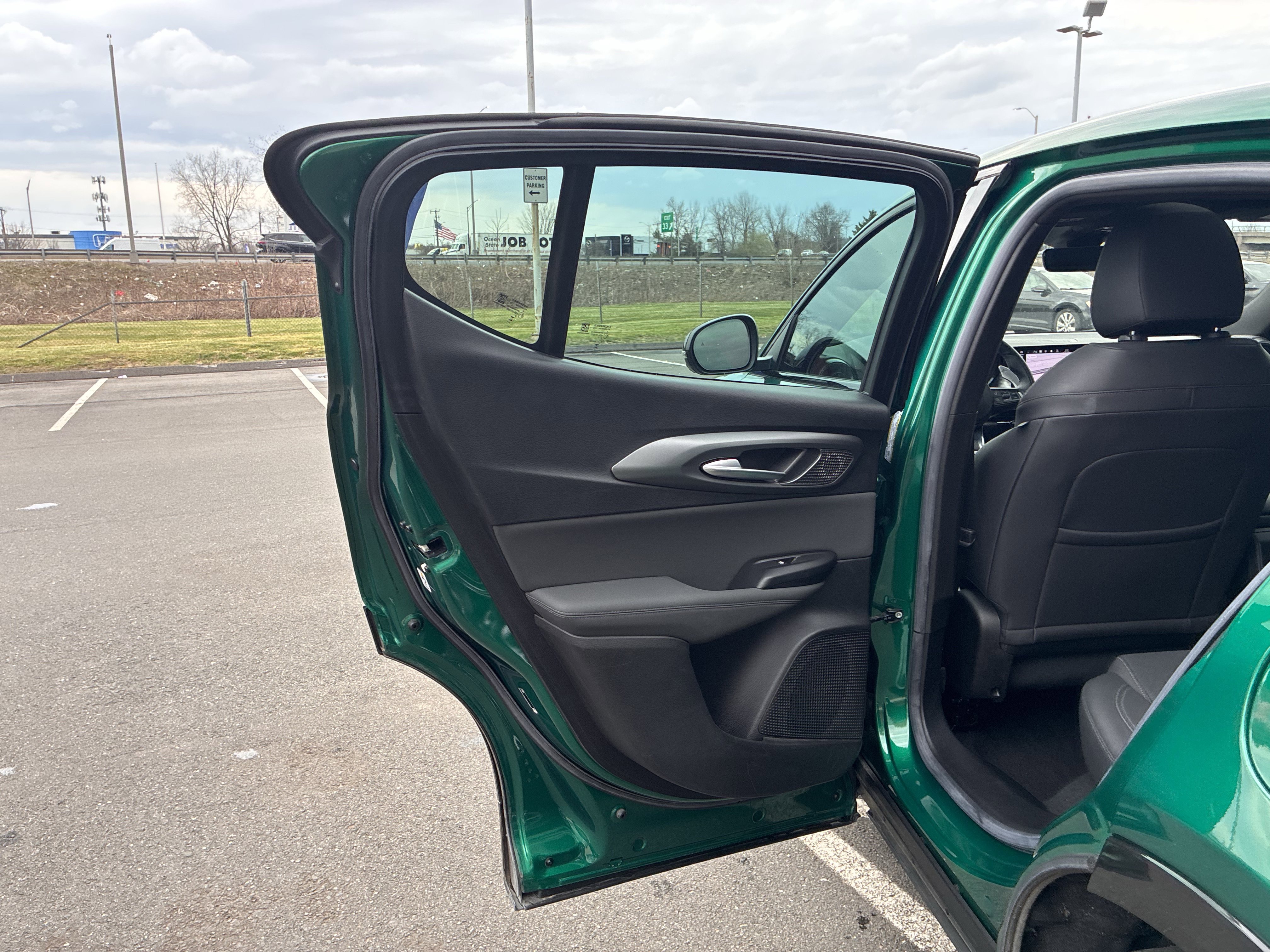 Certified 2024 Alfa Romeo Tonale Veloce image 27