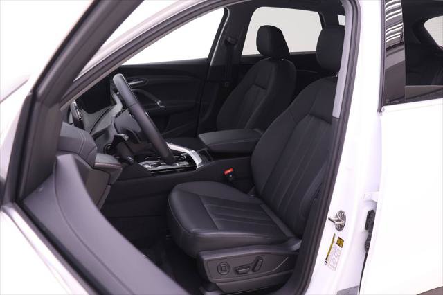 Certified 2025 Audi Q5 Premium w/ Convenience Package image 7