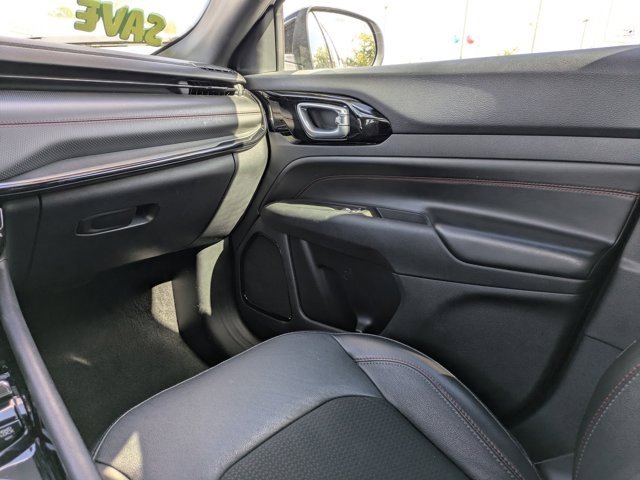 Used 2023 Jeep Compass Trailhawk image 20