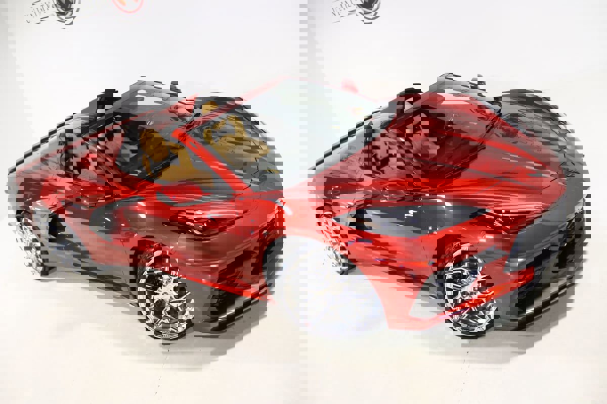 Used 2024 Chevrolet Corvette Stingray Premium Conv w/ Stealth Interior Trim Package image 8