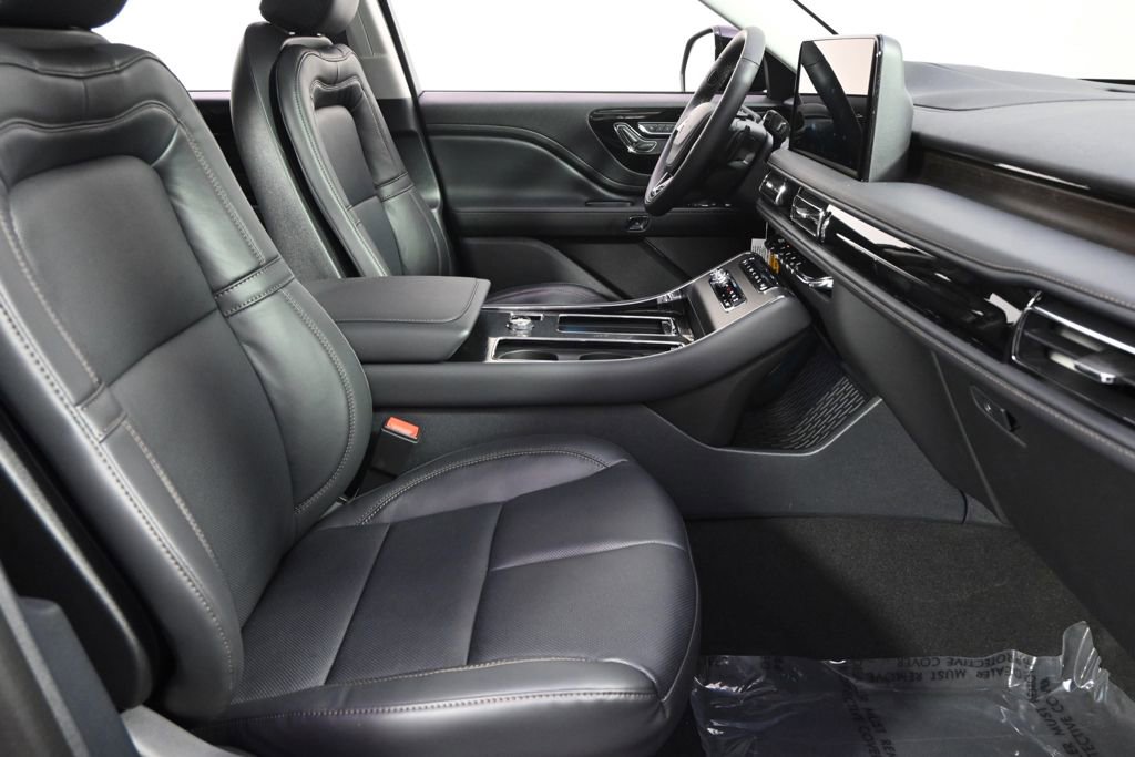 New 2026 Lincoln Aviator Reserve w/ Jet Appearance Package image 16