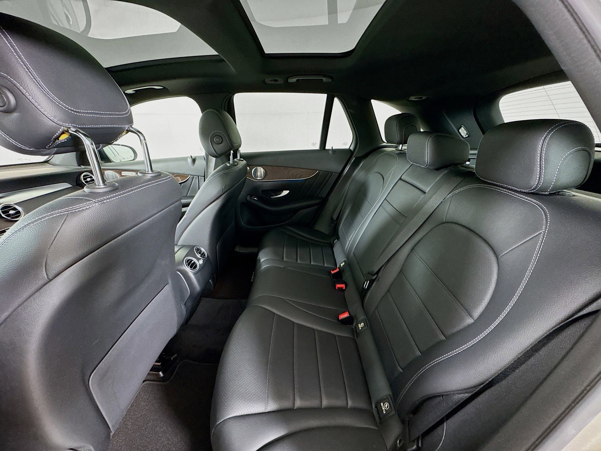 Used 2019 Mercedes-Benz GLC 300 image 26