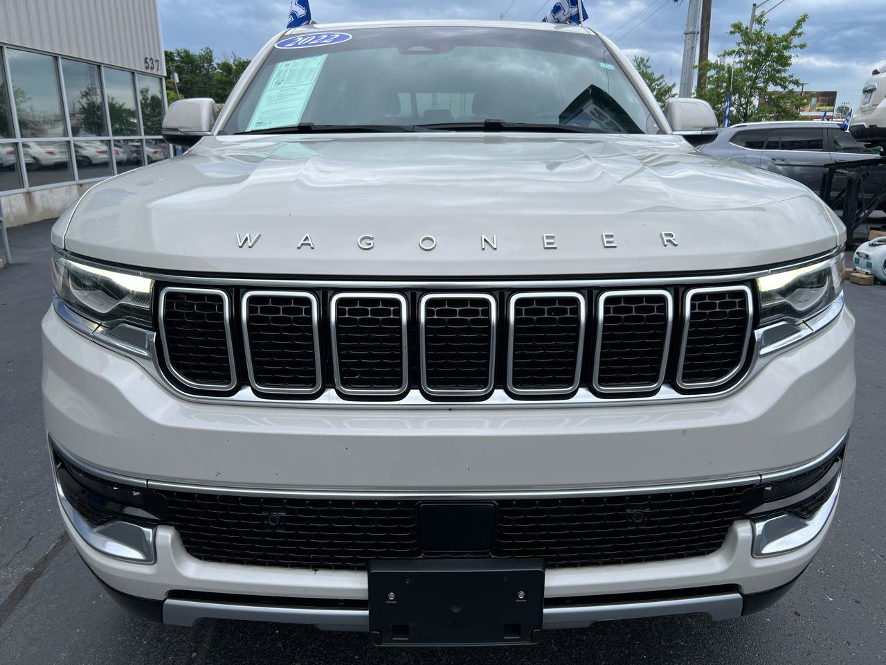 Used 2022 Jeep Wagoneer Series II AWD/4WD image 9