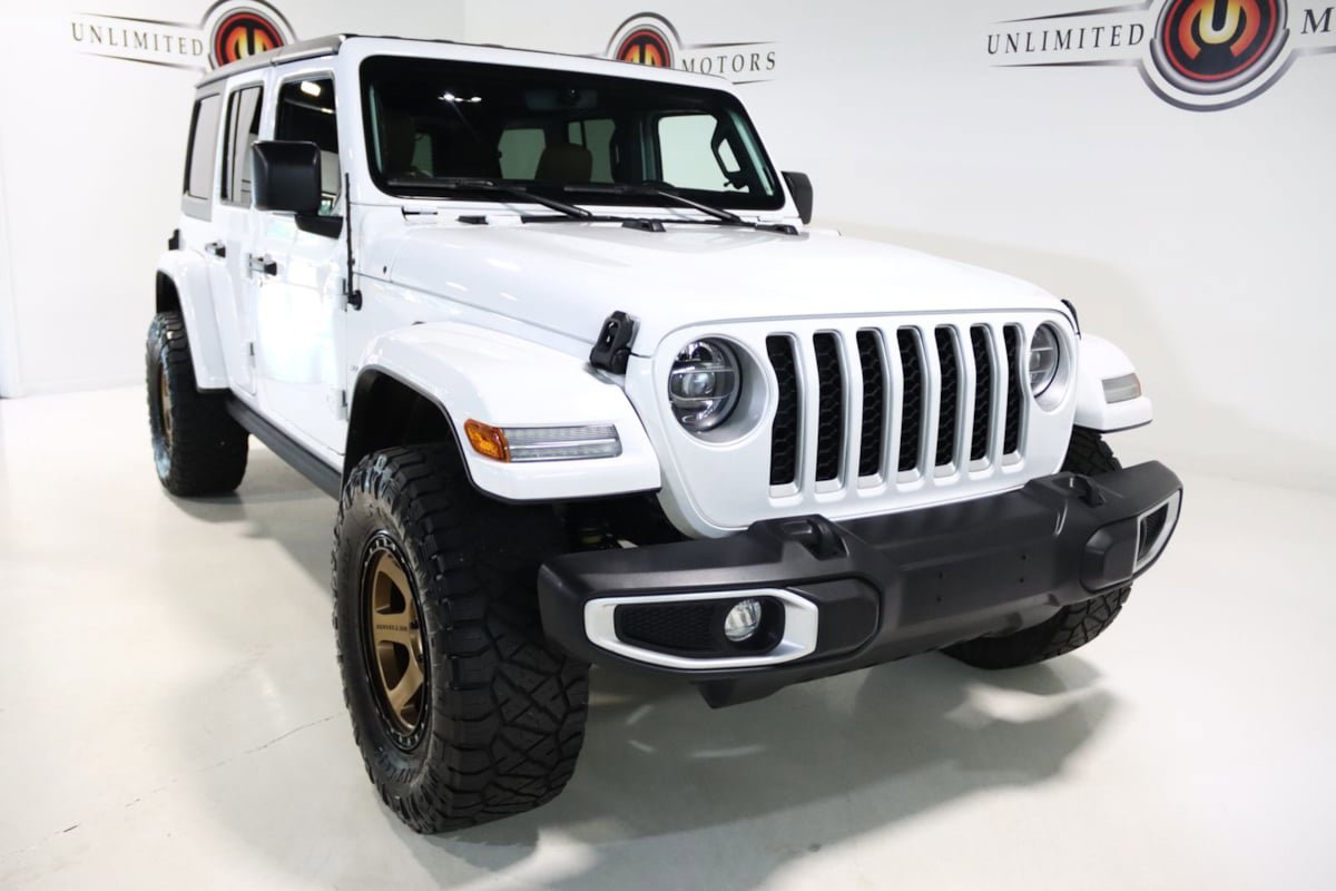 Used 2021 Jeep Wrangler Unlimited Sahara w/ Dual Top Group AWD/4WD image 83