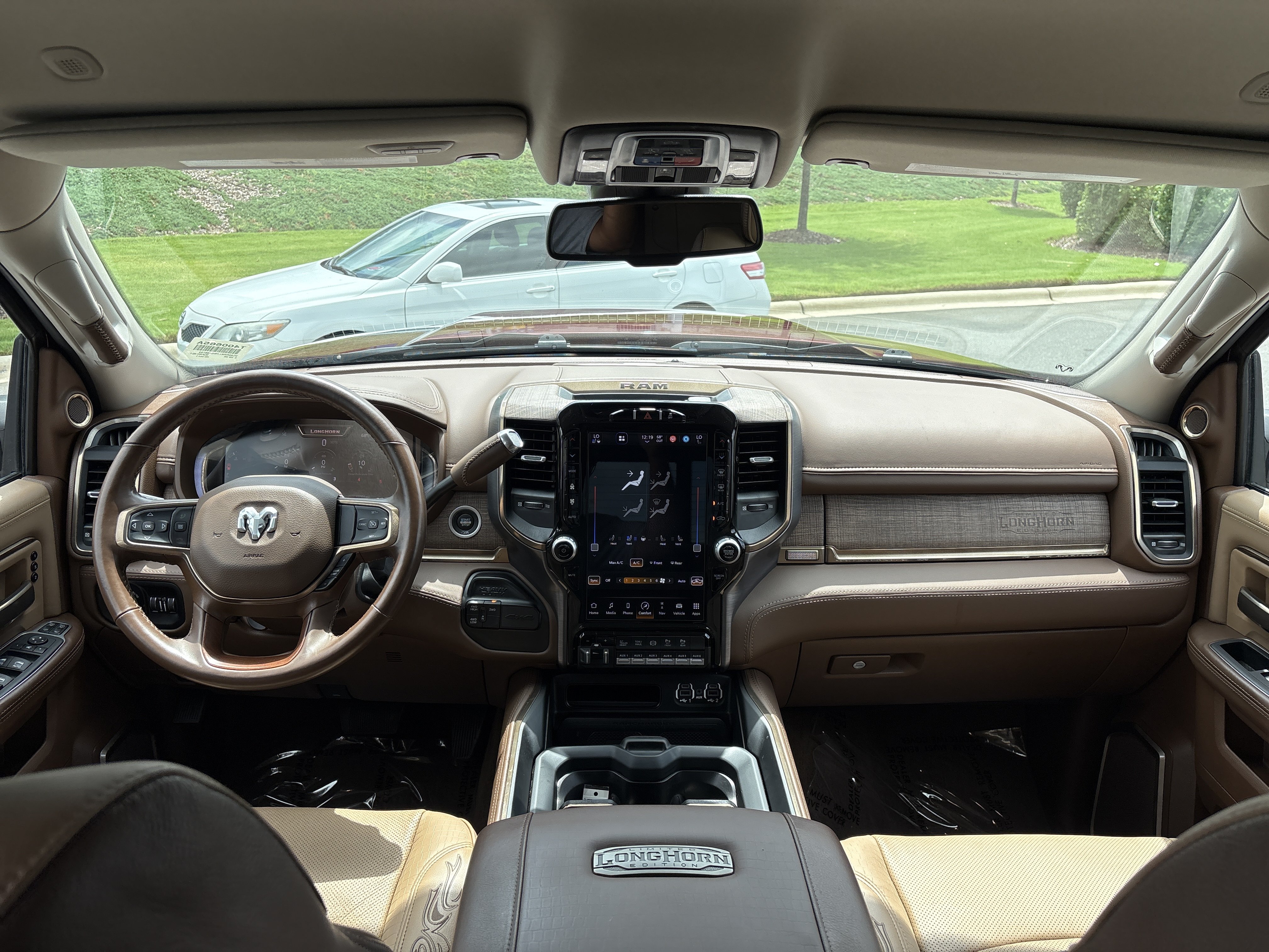 Used 2024 RAM 3500 Limited AWD/4WD image 20
