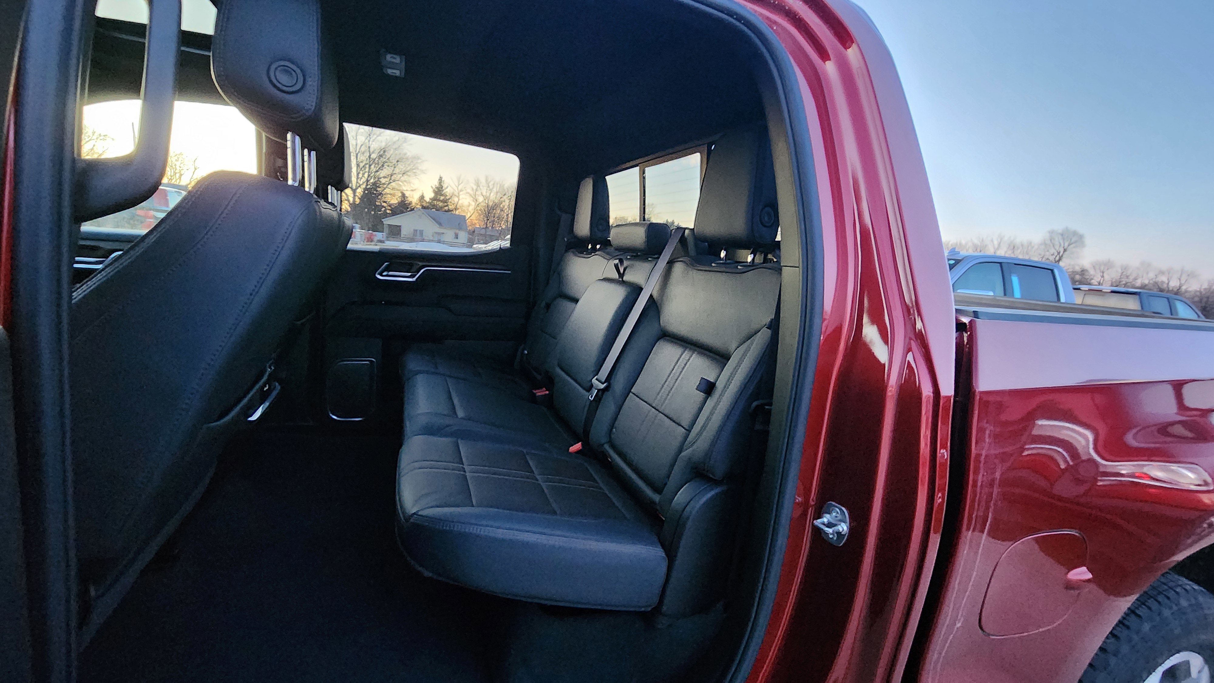 Certified 2025 Chevrolet Silverado 1500 High Country w/ Technology Package image 20