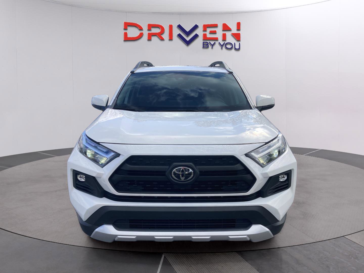 Used 2024 Toyota RAV4 Adventure image 9