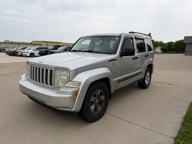 Used 2009 Jeep Liberty Sport w/ Popular Equipment Group AWD/4WD image 3