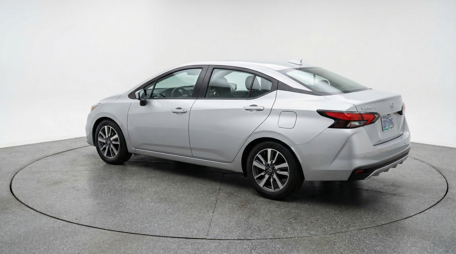 Used 2025 Nissan Versa SV FWD image 6