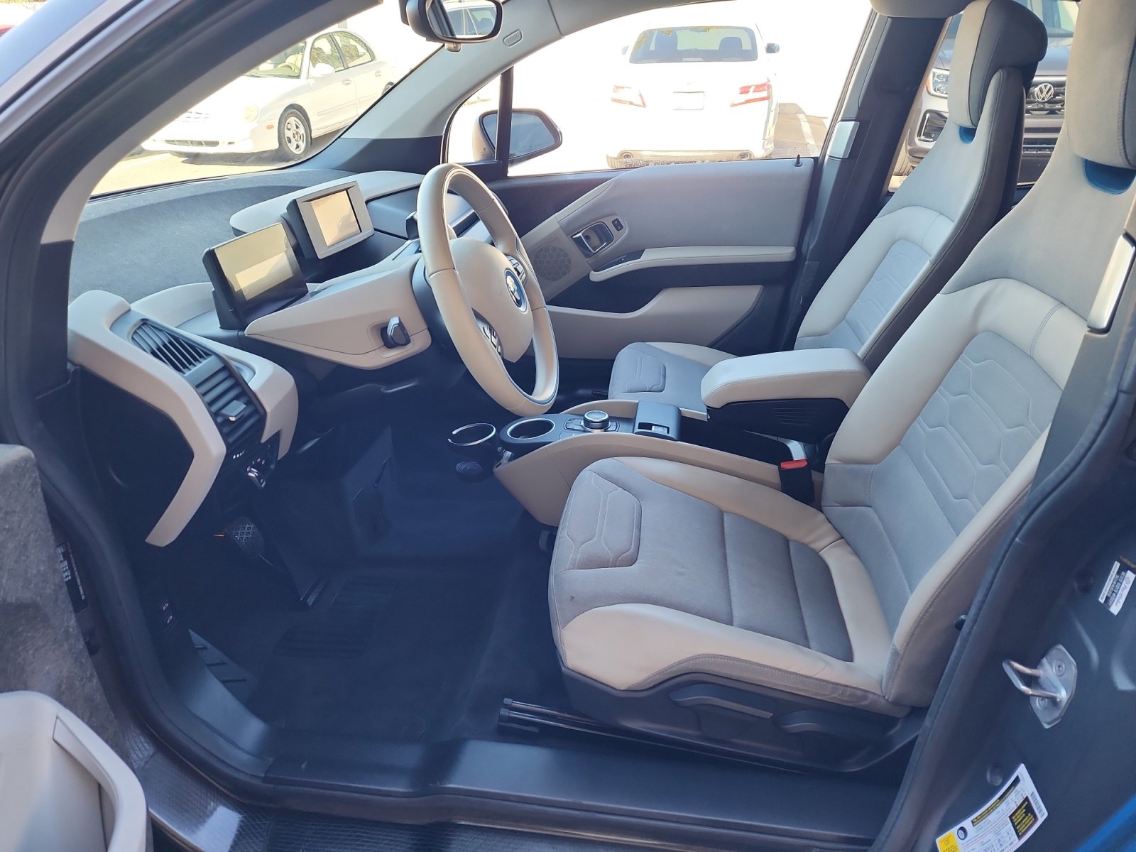 Used 2018 BMW i3 image 14