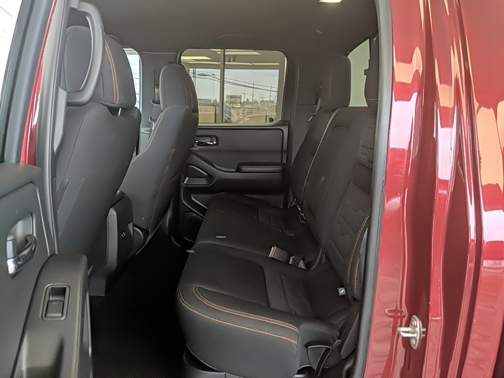 Used 2023 Nissan Frontier PRO-4X w/ Tow Package image 13