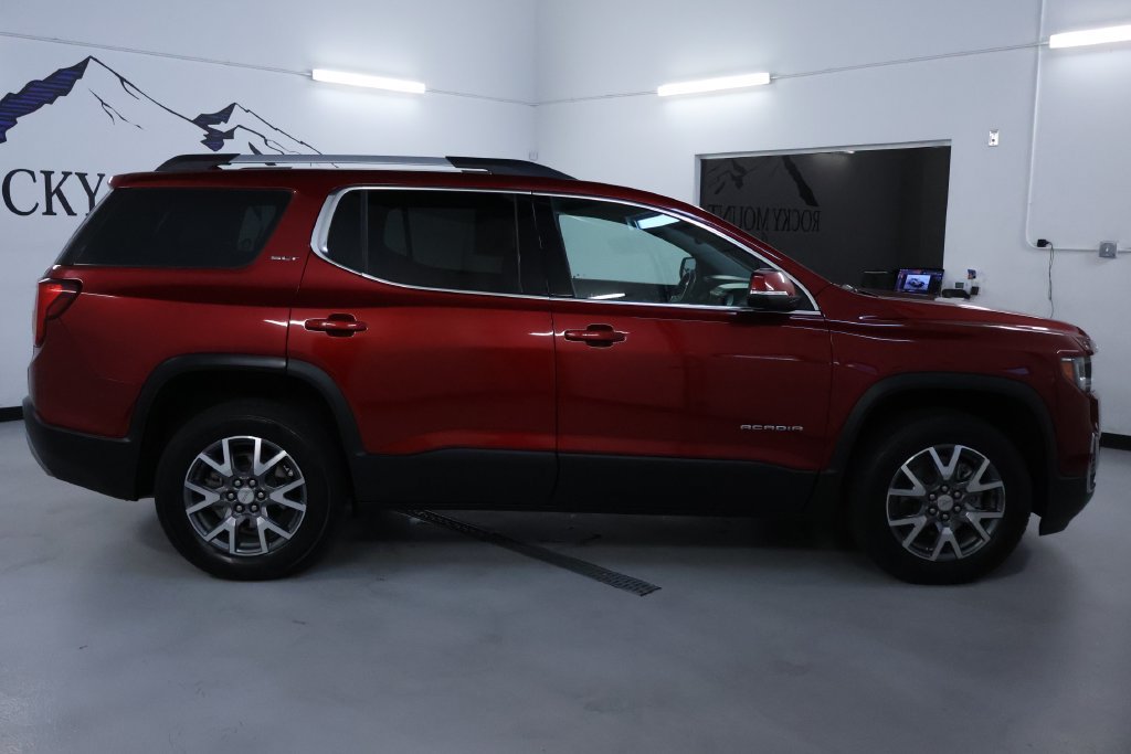 Used 2023 GMC Acadia SLT AWD/4WD image 9