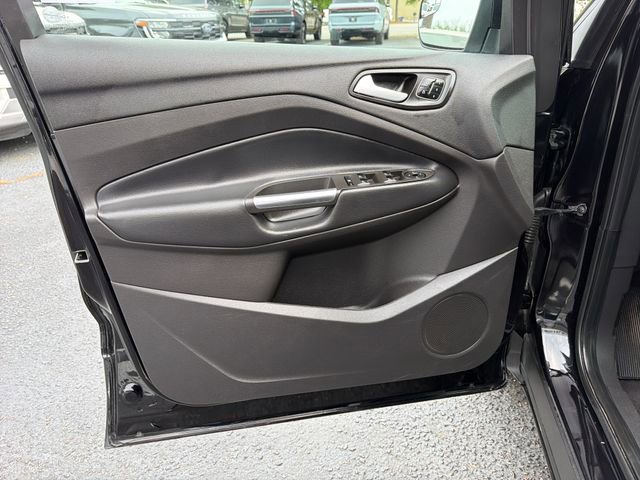 Used 2019 Ford Escape Titanium AWD/4WD image 12