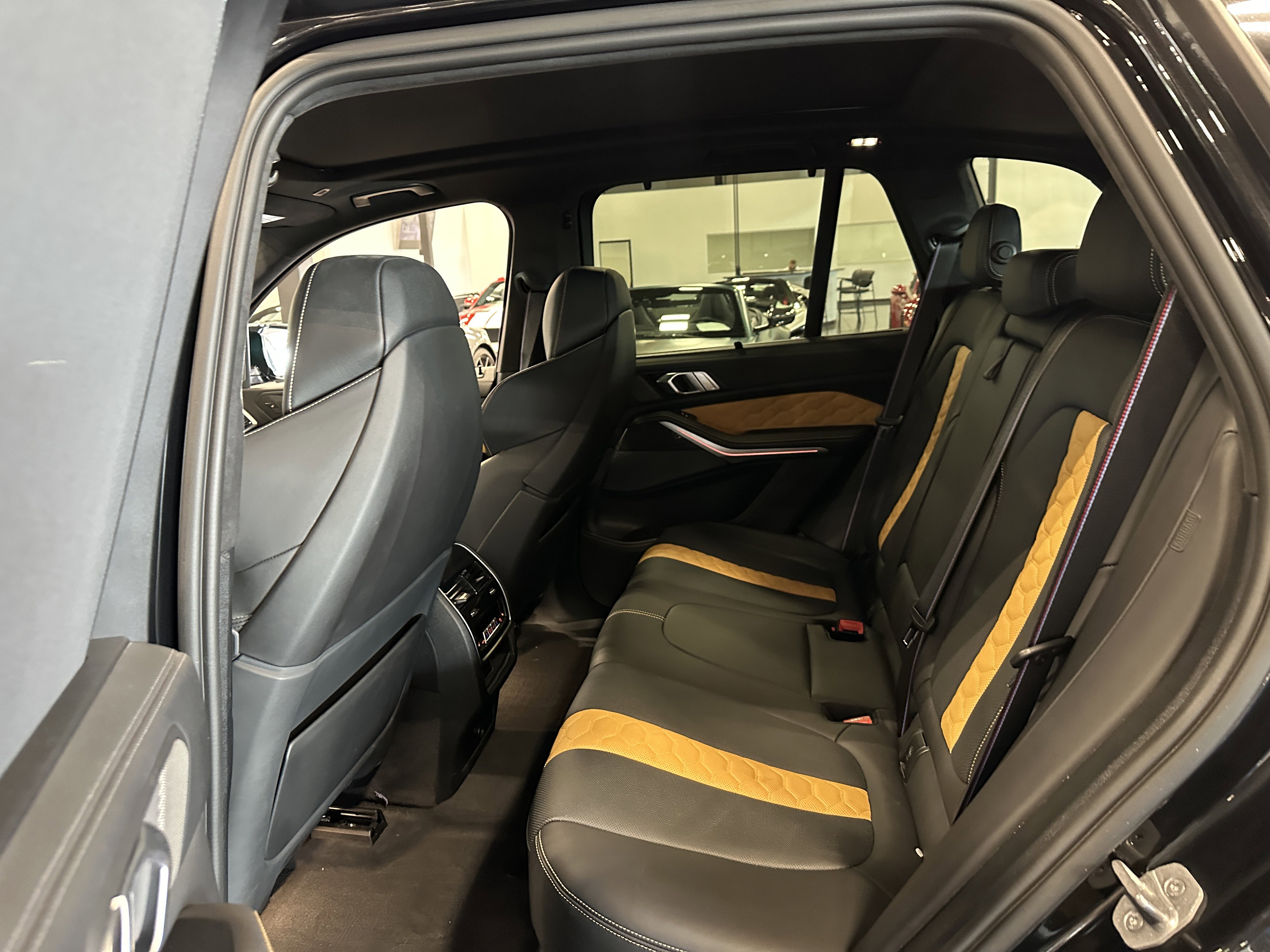 Used 2022 BMW X5 M w/ Competition Package 2 AWD/4WD image 8