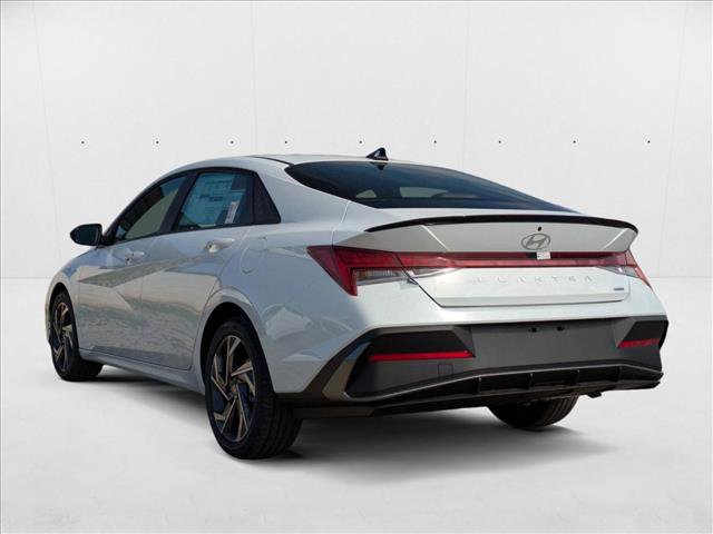 New 2025 Hyundai Elantra SEL image 9
