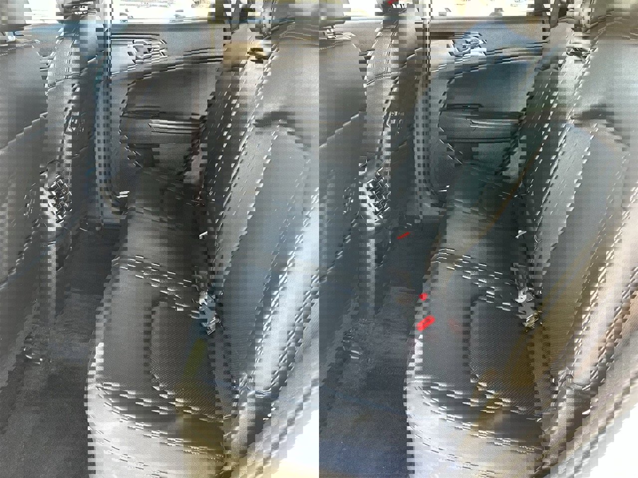 Used 2024 Kia Sportage EX image 14