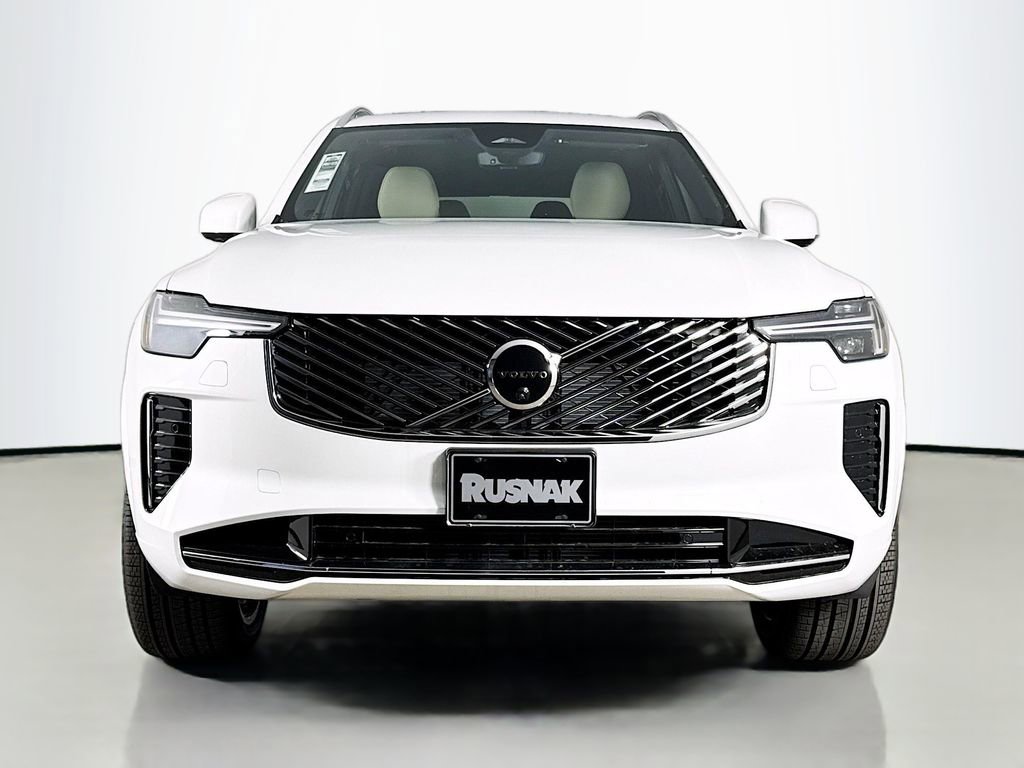 New 2026 Volvo XC90 B6 Plus w/ Protection Package Premier image 2