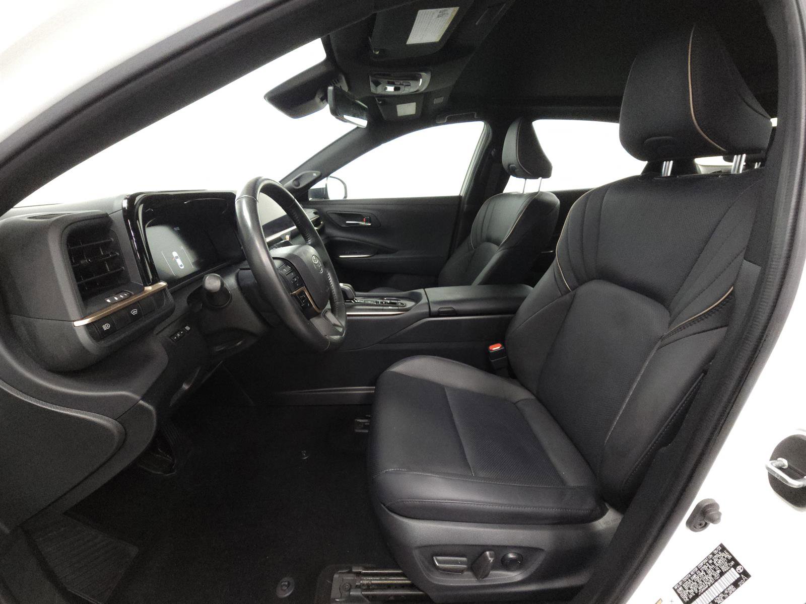 Certified 2023 Toyota Crown w/ Advanced Technology Package AWD/4WD image 4