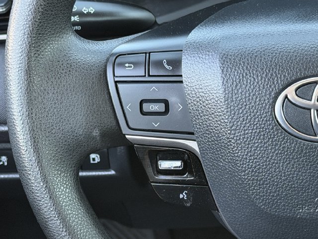 Used 2025 Toyota Camry LE FWD image 13