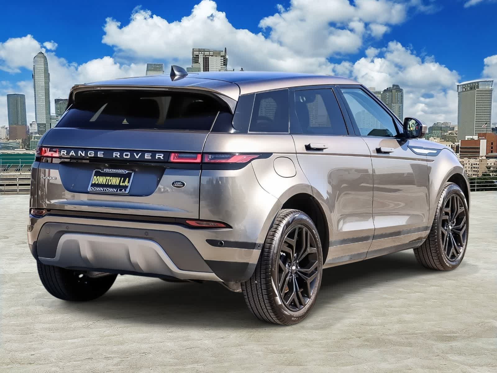 Used 2022 Land Rover Range Rover Evoque SE AWD/4WD image 4