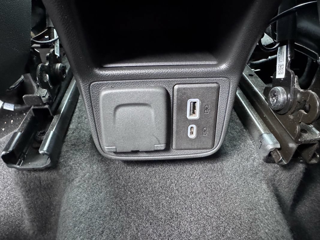 Used 2023 Chevrolet TrailBlazer RS w/ Convenience Package AWD/4WD image 36
