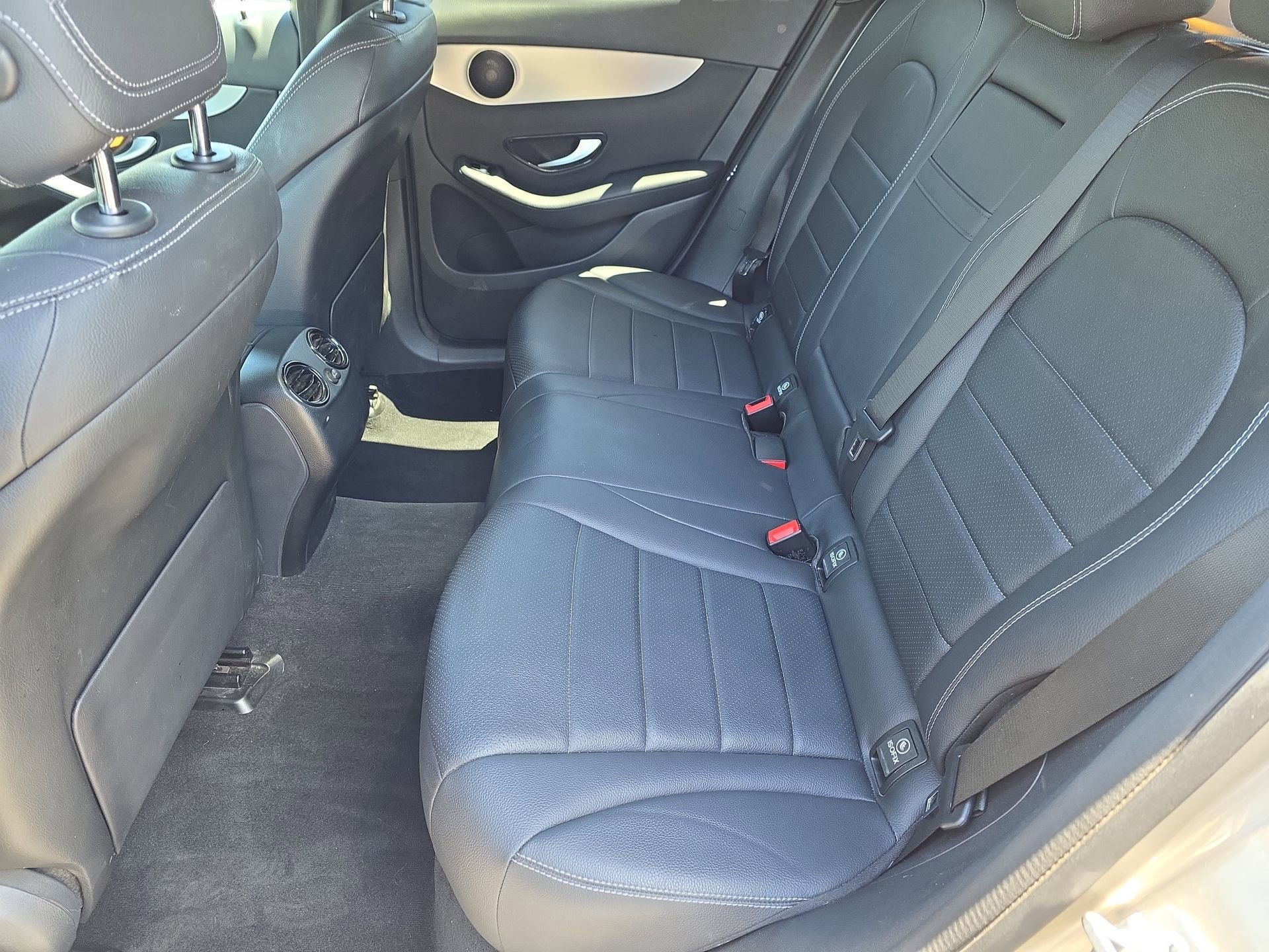 Used 2019 Mercedes-Benz GLC 300 4MATIC image 14