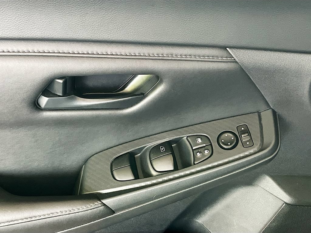 Used 2025 Nissan Sentra S FWD image 17