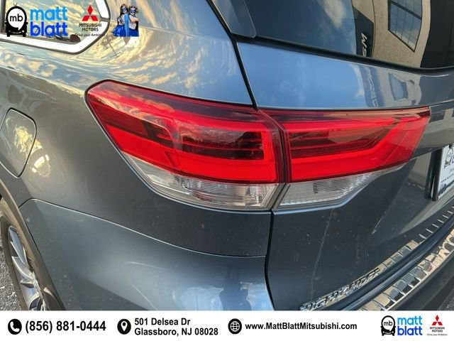 Used 2019 Toyota Highlander XLE image 24