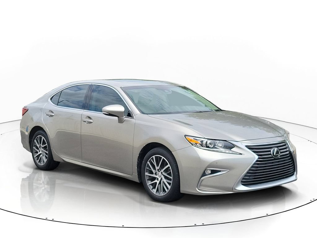Used 2017 Lexus ES 350 w/ Navigation System Package FWD image 3