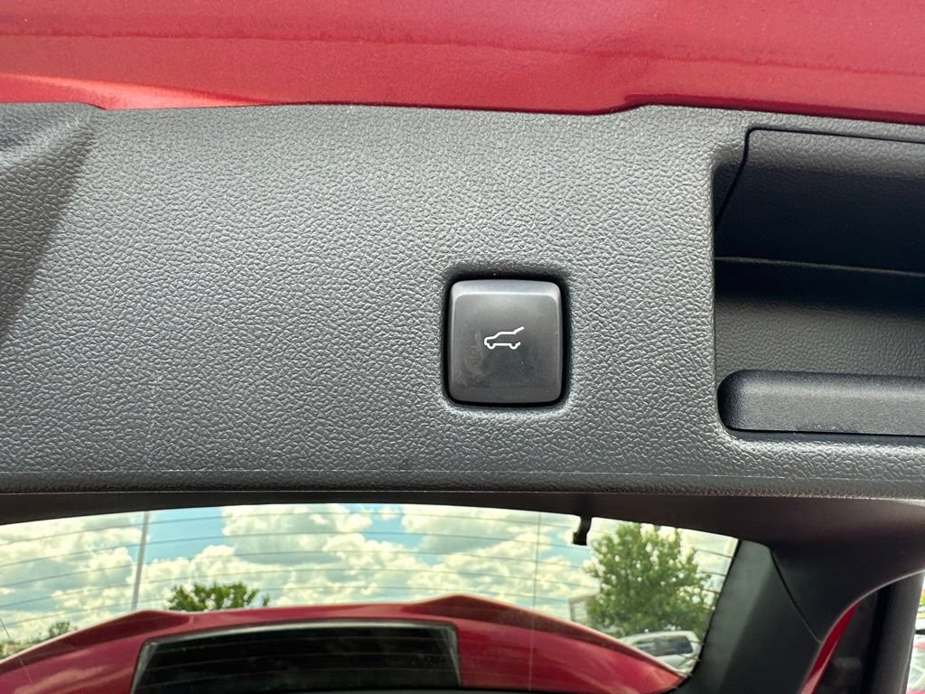 Used 2023 Ford Escape ST-Line w/ Tech Pack #1 AWD/4WD image 11