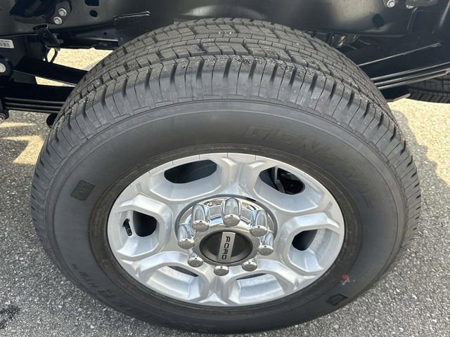 New 2026 Ford F350 XLT image 32