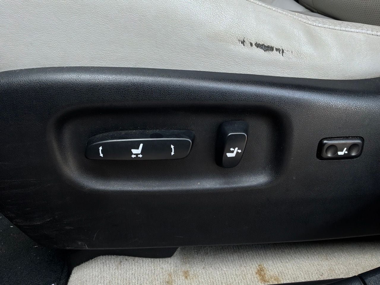Used 2013 Lexus RX 350 FWD w/ Navigation Pkg image 11