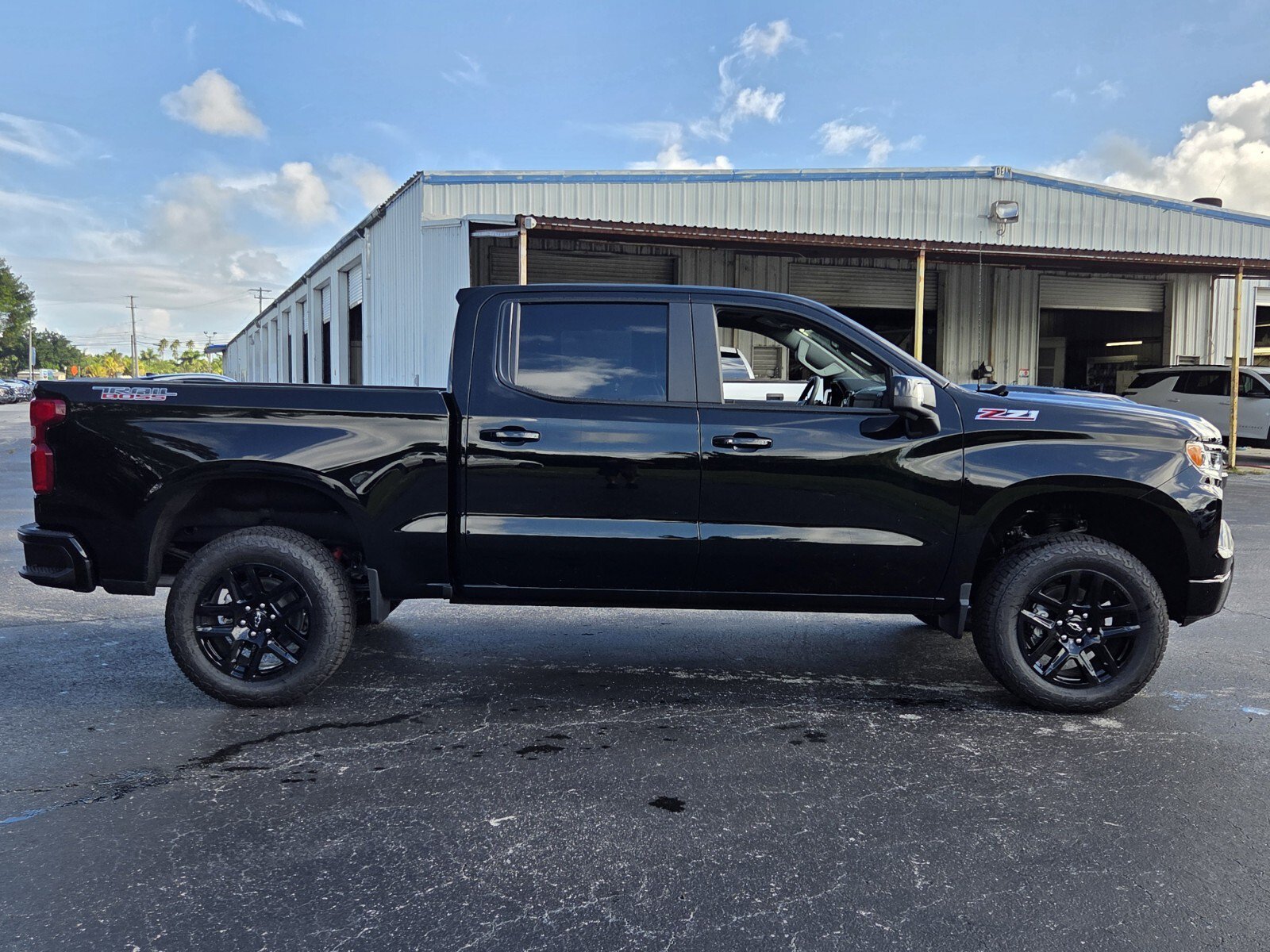 New 2026 Chevrolet Silverado 1500 LT Trail Boss w/ LT Trail Boss Premium Package AWD/4WD image 6