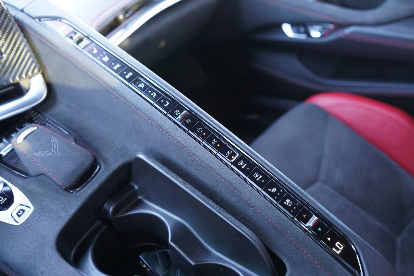 Used 2020 Chevrolet Corvette Stingray Premium Cpe w/ 3LT Preferred Equipment Group RWD image 15