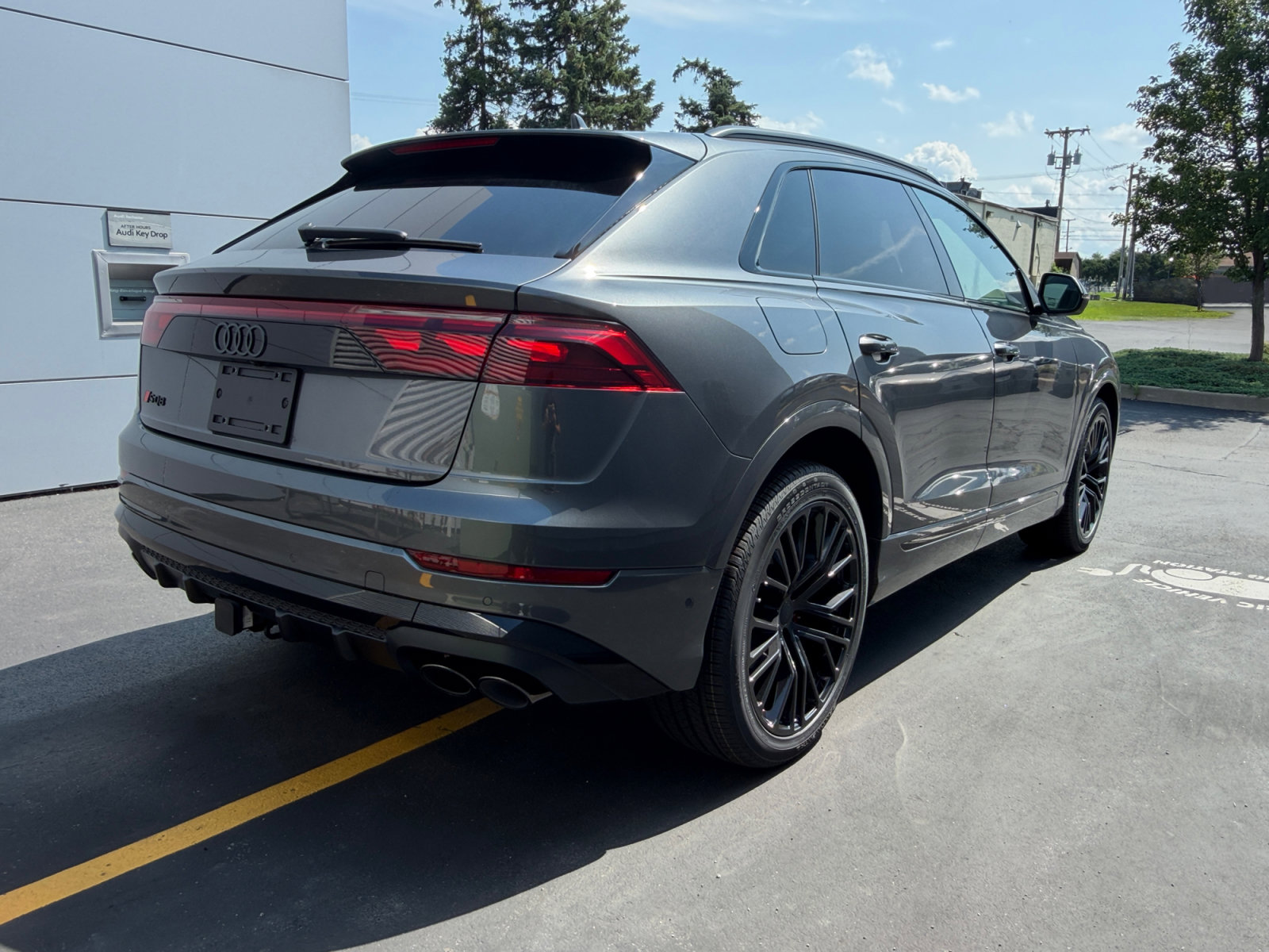 New 2026 Audi SQ8 Prestige AWD/4WD image 10