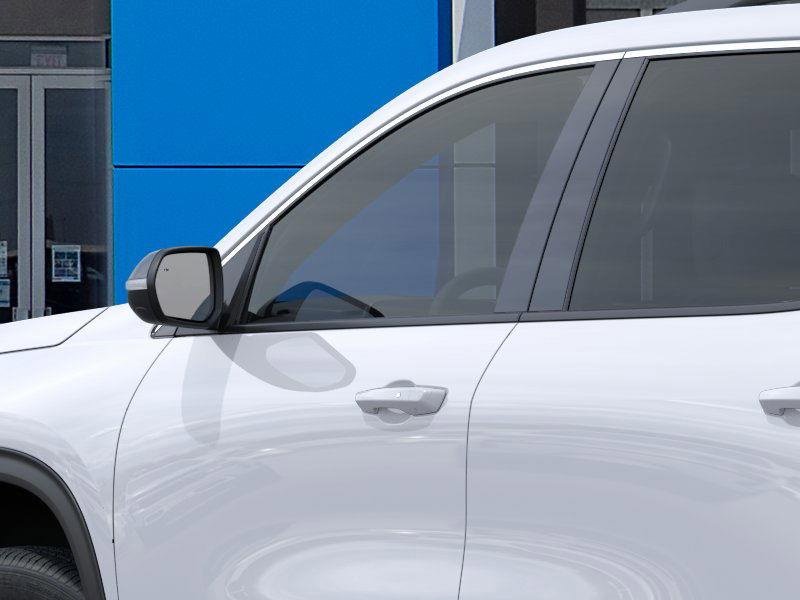 New 2025 Chevrolet Traverse LT image 12