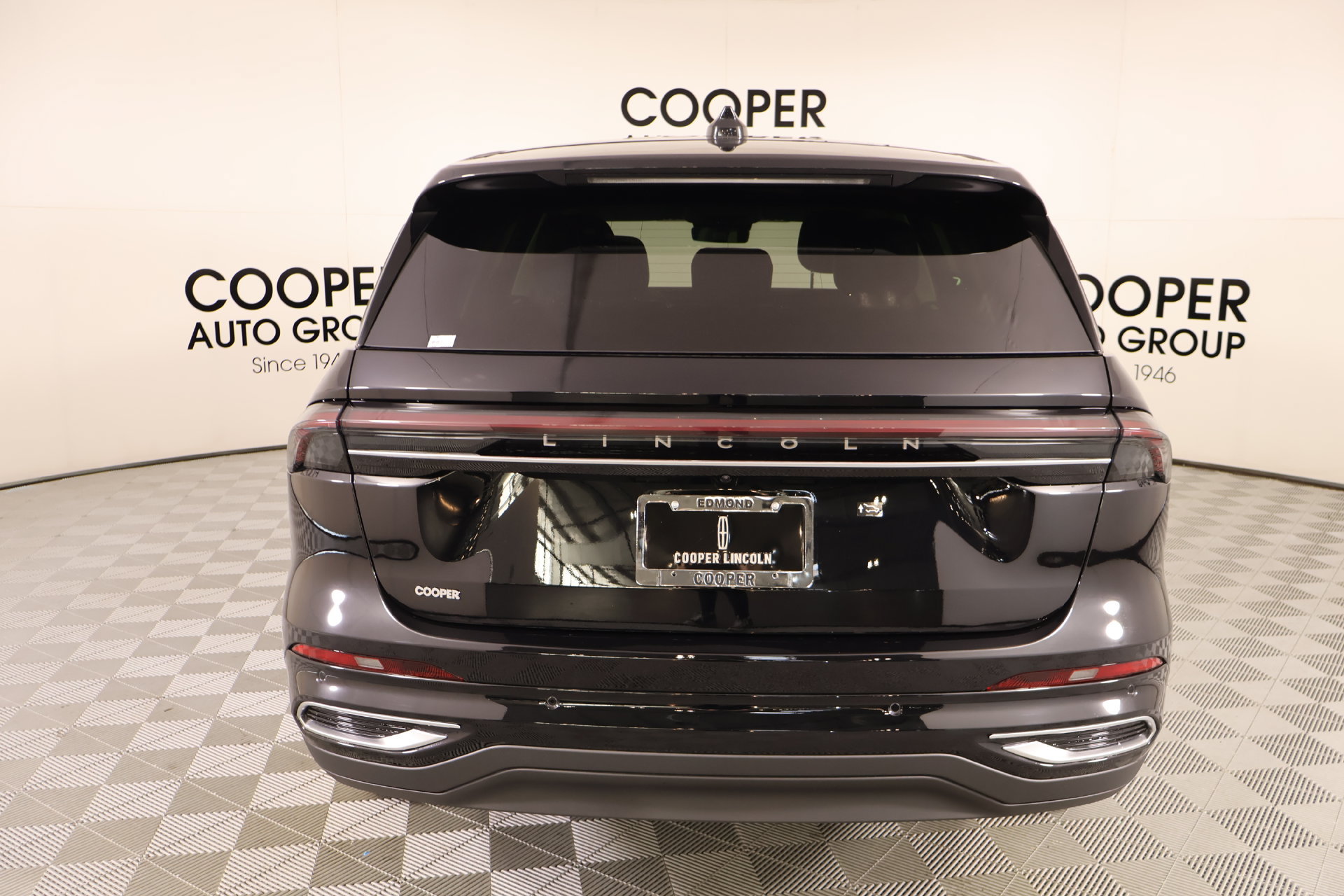New 2026 Lincoln Nautilus Premier AWD/4WD image 22