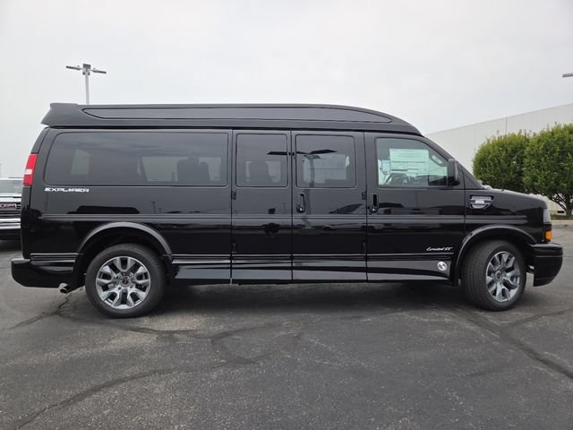New 2026 GMC Savana 2500 Extended w/ Driver Convenience Package RWD image 16