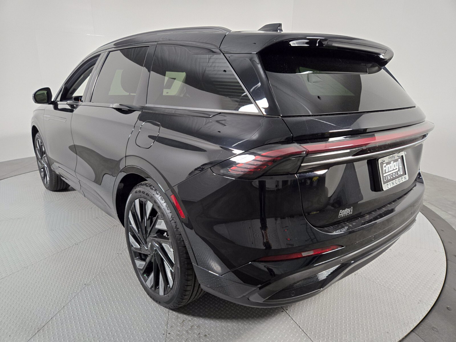 New 2026 Lincoln Nautilus Reserve w/ Jet Appearance Package AWD/4WD image 7