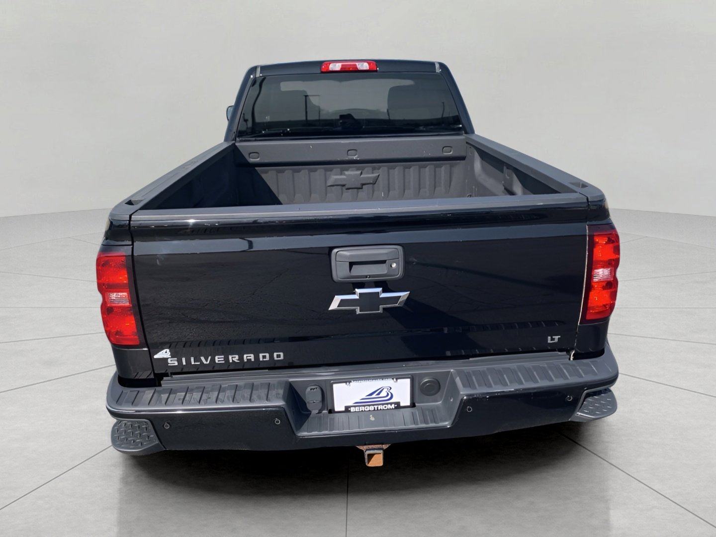 Used 2017 Chevrolet Silverado 1500 LT w/ Midnight Edition image 9
