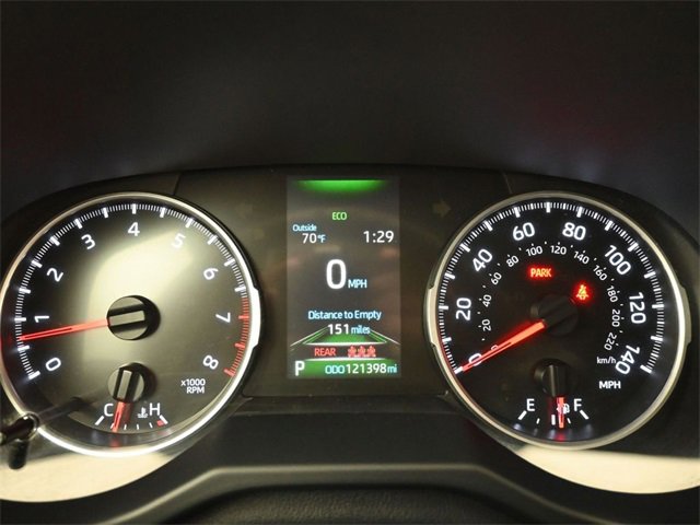 Used 2021 Toyota RAV4 LE image 27