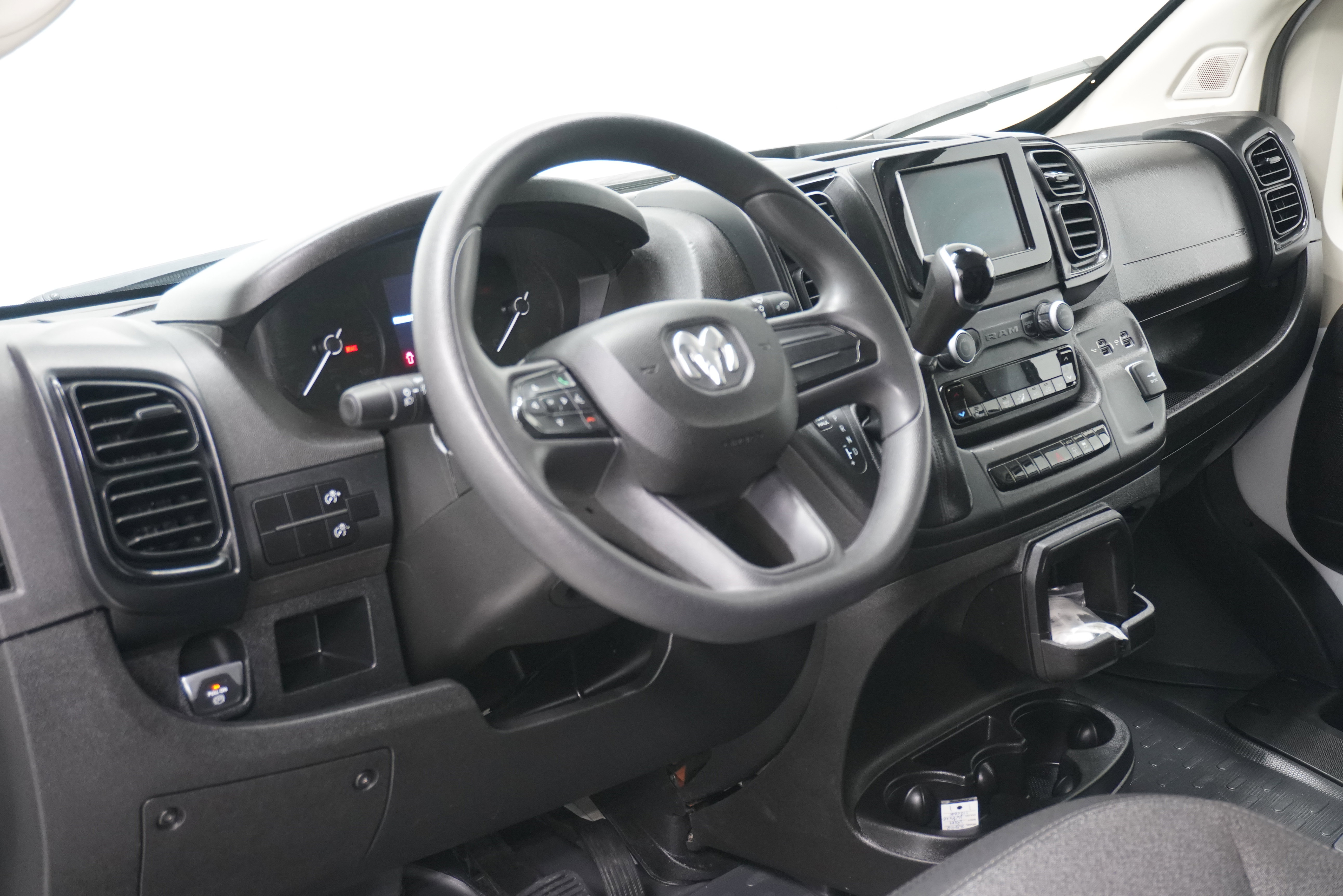 Used 2022 RAM ProMaster 2500 FWD image 9