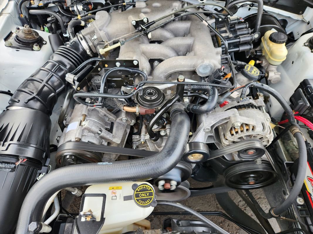 Used 2004 Ford Mustang Convertible image 34