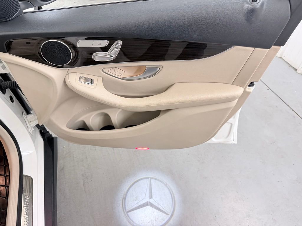 Used 2021 Mercedes-Benz GLC 300 image 42